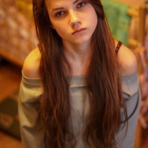 Astrid - rencontre-Teen-Nîmes