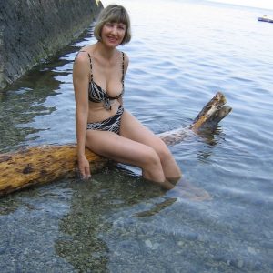 Besoin de chaleur un soir d’octobre Lina - rencontre-Milf-Saint-Nazaire