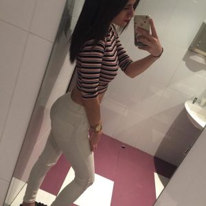 Le ménage est fini, mon cul est chaud Élodie - rencontre-Teen-Belfort